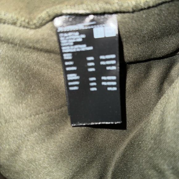 Men’s green, zipper front,  Size L jacket. - Picture 4 of 4